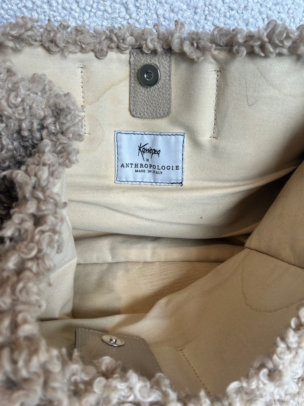 Anthropology sheep-like fabric light tote - Picture 3 of 3